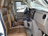 2015 Thor Motor Coach Four Winds Photo #4