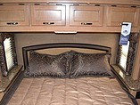 2015 Thor Motor Coach Four Winds Photo #16