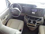 2014 Thor Motor Coach Four Winds Photo #6