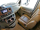 2015 Thor Motor Coach Four Winds Photo #11