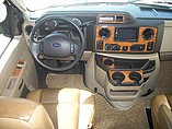 2015 Thor Motor Coach Four Winds Photo #6