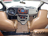 2015 Thor Motor Coach Four Winds Photo #5