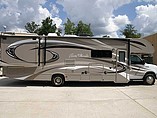 2014 Thor Motor Coach Four Winds Photo #4