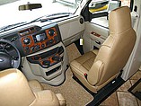 2014 Thor Motor Coach Four Winds Photo #13