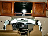2014 Thor Motor Coach Four Winds Photo #19