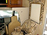 2014 Thor Motor Coach Four Winds Photo #21