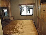 2015 Thor Motor Coach Four Winds Photo #14