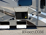 2015 Thor Motor Coach Four Winds Photo #27
