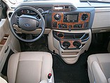 2015 Thor Motor Coach Four Winds Photo #8
