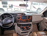 2016 Thor Motor Coach Four Winds Photo #2