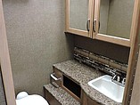 2016 Thor Motor Coach Four Winds Photo #4