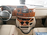 2011 Thor Motor Coach Four Winds Photo #13