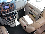 2014 Thor Motor Coach Four Winds Photo #14