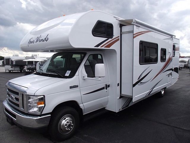 2014 Thor Motor Coach Four Winds Photo