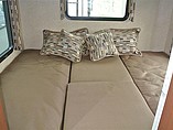 2015 Thor Motor Coach Four Winds Photo #15