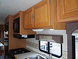 2004 Thor Motor Coach Four Winds Photo #21