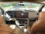 2015 Thor Motor Coach Four Winds Photo #4
