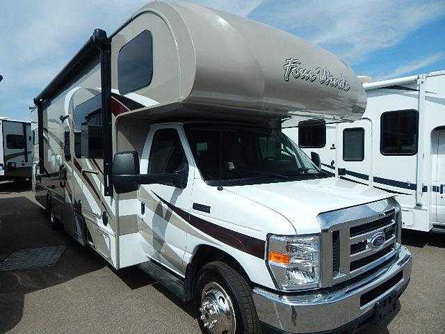 2015 Thor Motor Coach Four Winds Photo