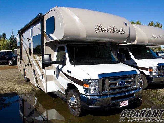 2015 Thor Motor Coach Four Winds Photo