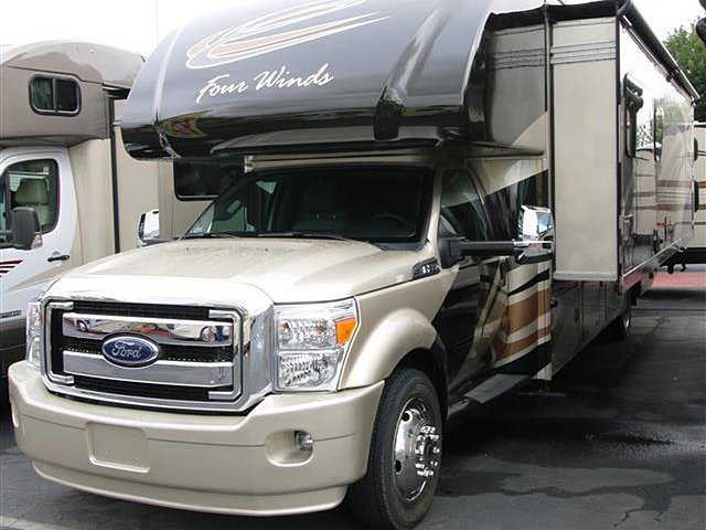 2016 Thor Motor Coach Four Winds Photo