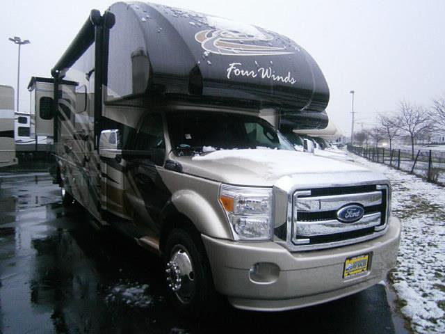 2015 Thor Motor Coach Four Winds Photo