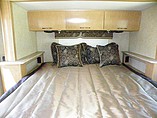 2015 Thor Motor Coach Four Winds Photo #9