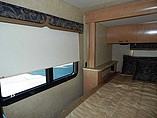 2015 Thor Motor Coach Four Winds Photo #13