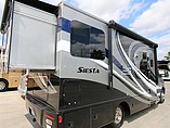 2015 Thor Motor Coach Four Winds Photo #8
