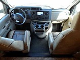 2015 Thor Motor Coach Four Winds Photo #7