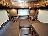 2016 Thor Motor Coach Four Winds Photo #4