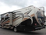 2015 Thor Motor Coach Four Winds Super C Photo #7