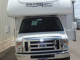 2012 Thor Motor Coach Freedom Elite Photo #4