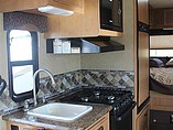 2015 Thor Motor Coach Freedom Elite Photo #10