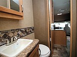 2015 Thor Motor Coach Freedom Elite Photo #12