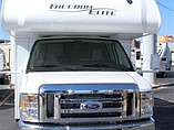 2015 Thor Motor Coach Freedom Elite Photo #5