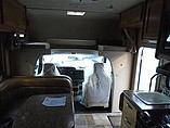 2015 Thor Motor Coach Freedom Elite Photo #5