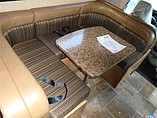 2015 Thor Motor Coach Freedom Elite Photo #7