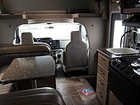 2015 Thor Motor Coach Freedom Elite Photo #2