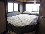 2015 Thor Motor Coach Freedom Elite Photo #3