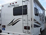 2015 Thor Motor Coach Freedom Elite Photo #5