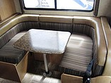 2015 Thor Motor Coach Freedom Elite Photo #10