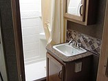 2015 Thor Motor Coach Freedom Elite Photo #13