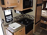 2015 Thor Motor Coach Freedom Elite Photo #10