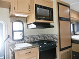 2016 Thor Motor Coach Freedom Elite Photo #9