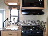 2016 Thor Motor Coach Freedom Elite Photo #3