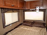2015 Thor Motor Coach Freedom Elite Photo #15