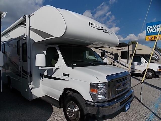 12 Thor Motor Coach Freedom Elite