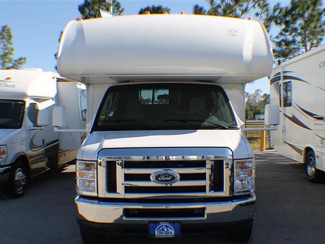 2014 Thor Motor Coach Freedom Elite Photo