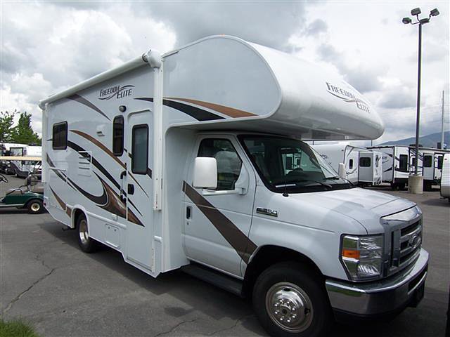 2016 Thor Motor Coach Freedom Elite Photo