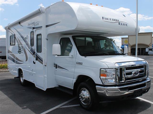 2016 Thor Motor Coach Freedom Elite Photo